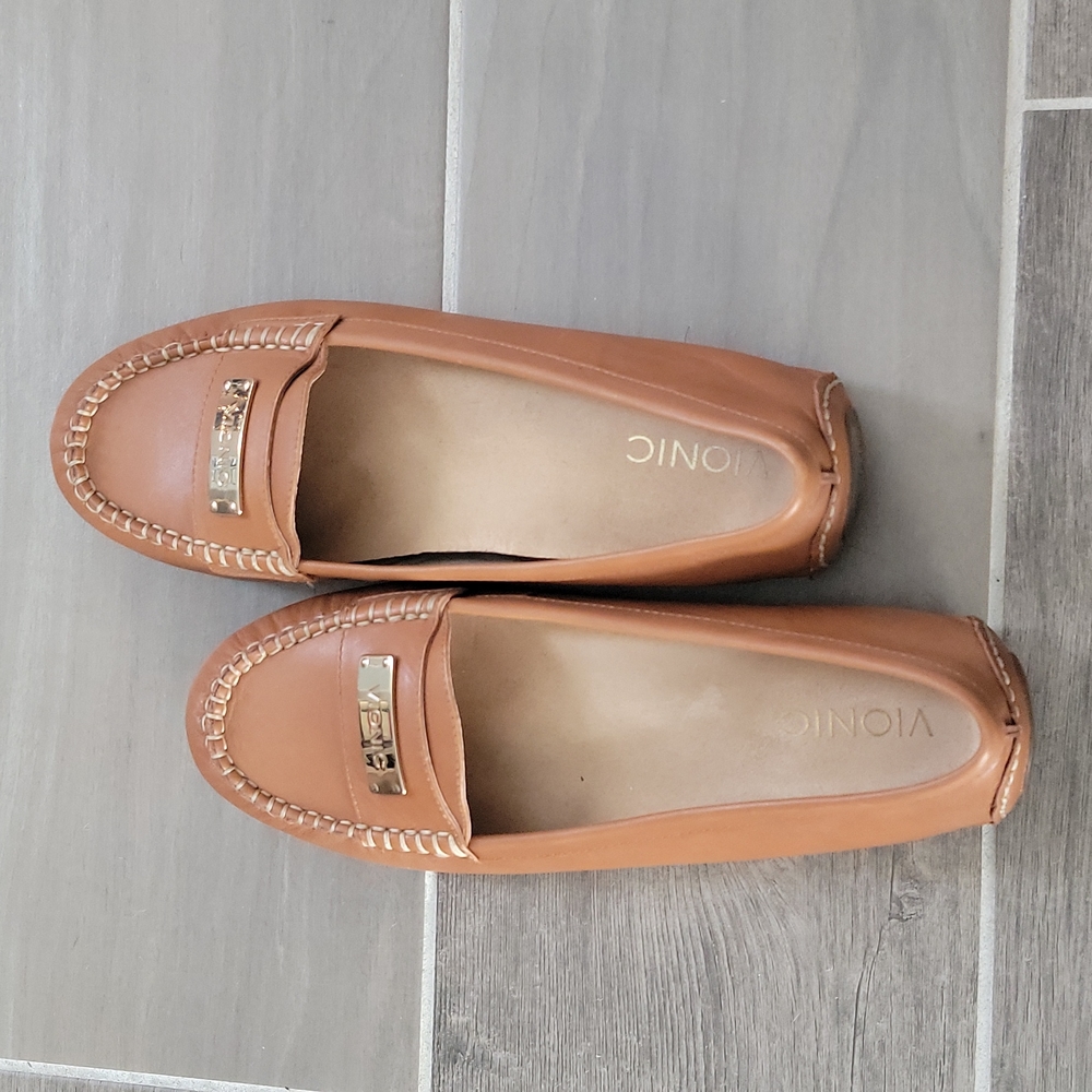 Women's Vionic loafers brown 8.5 style 456 Sydney